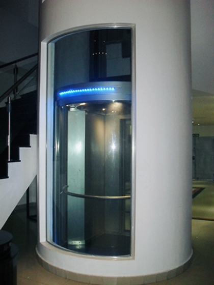 Cabina de ascensor cilíndrica