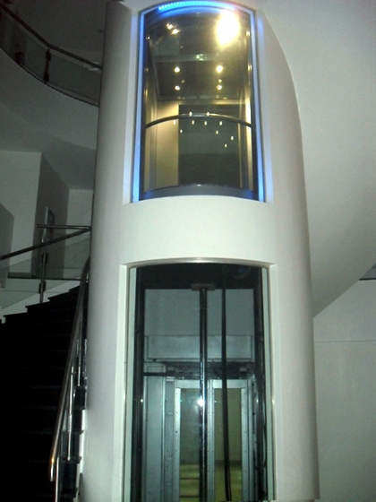 Cabina de ascensor cilíndrica